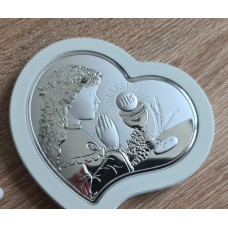 Срібна іконка-серце на Перше Причастя для дівчинки 8,5х10,7 см Срібна іконка-серце на Перше Причастя для дівчинки 8,5х10,7 см