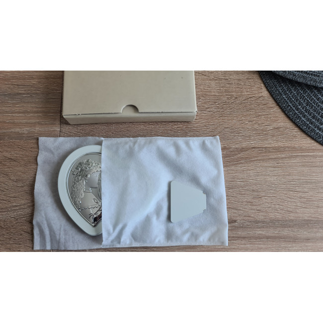 Срібна іконка у формі серця для дівчинки до Першої Сповіді та Урочистого Причастя 8.5х10.7 з молитвою перед чашею JHS